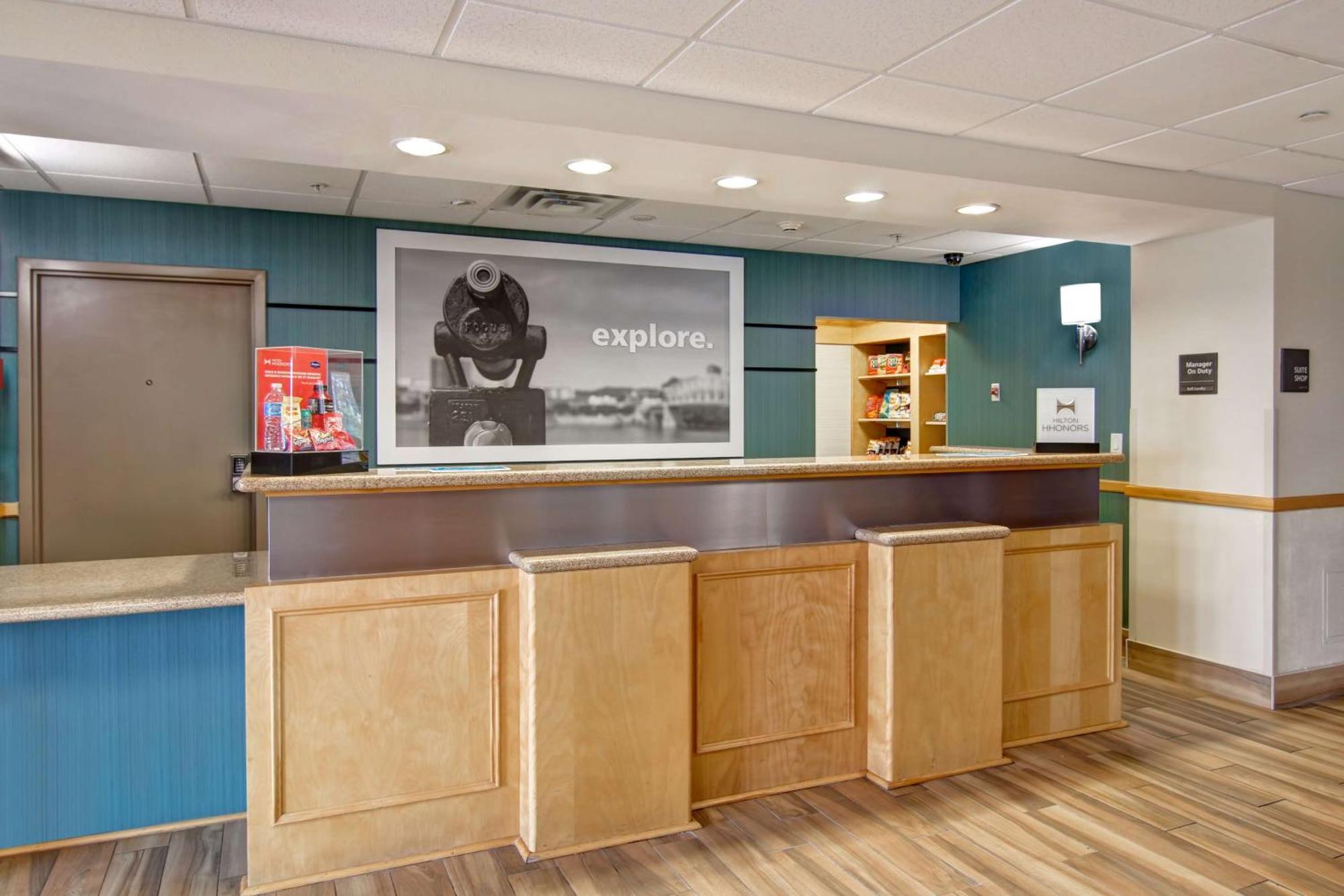 Hampton Inn & Suites Saint John Exterior photo